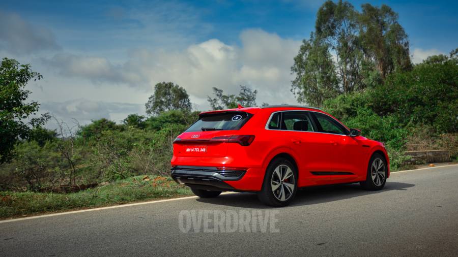 Audi Q8 e-tron review, first drive - better batteries, better range -  Overdrive