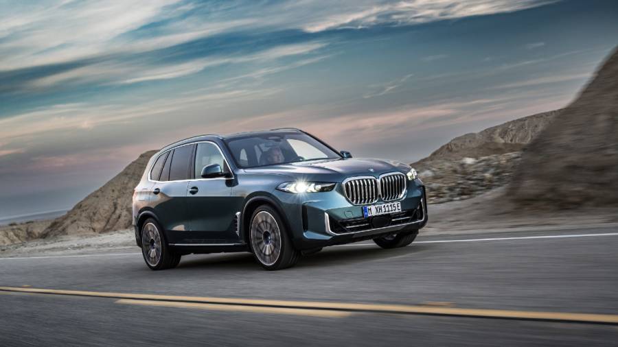 https://stat.overdrive.in/wp-content/uploads/2023/07/BMW-X5-facelift-1-900x506.jpg