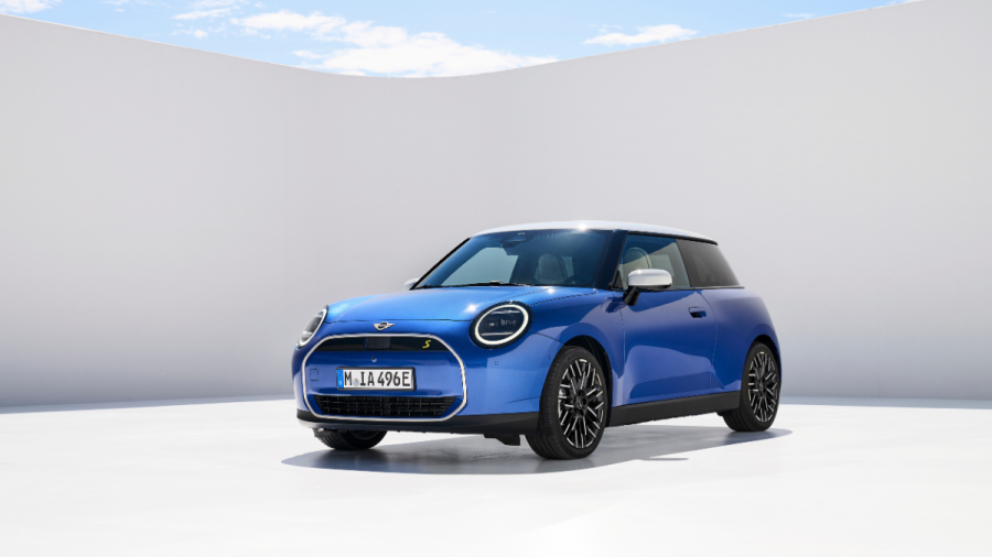 2025 Mini Cooper EV now comes with an all-new interior - Overdrive