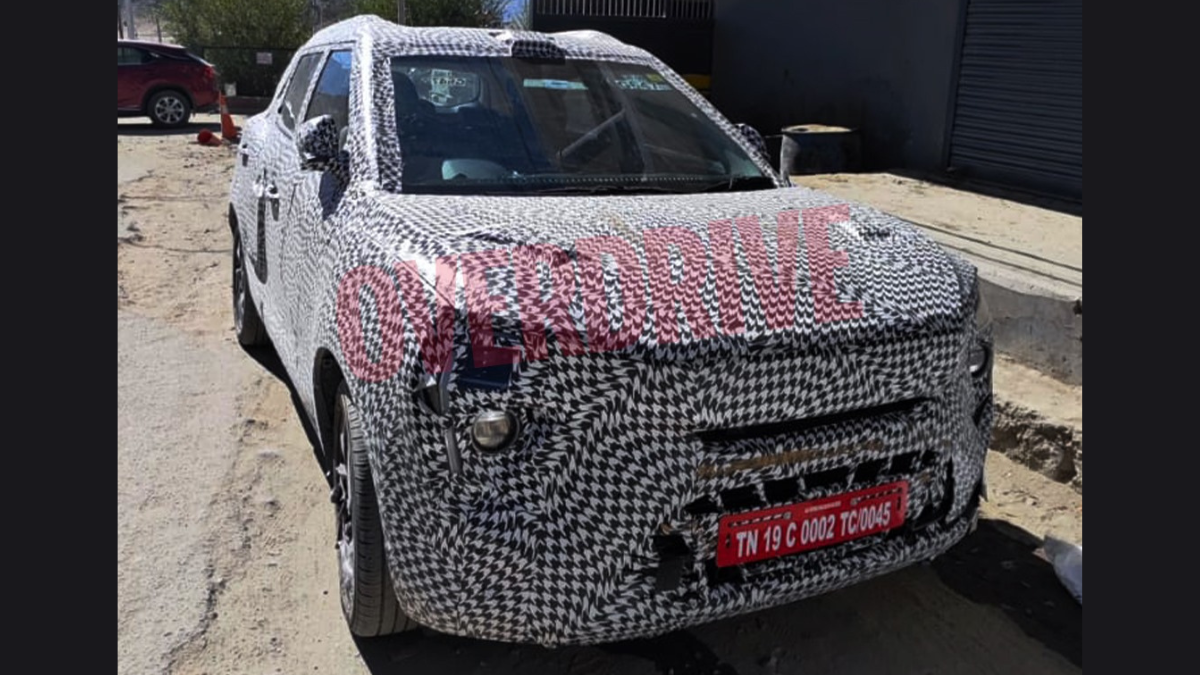 2015 Fiat Uno Sporting (facelift) spied up close