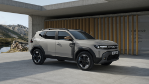 New-gen Renault Duster breaks cover, Indian debut expected in late 2024